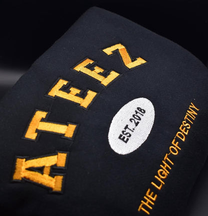 ATEEZ SUDADERA BORDADA