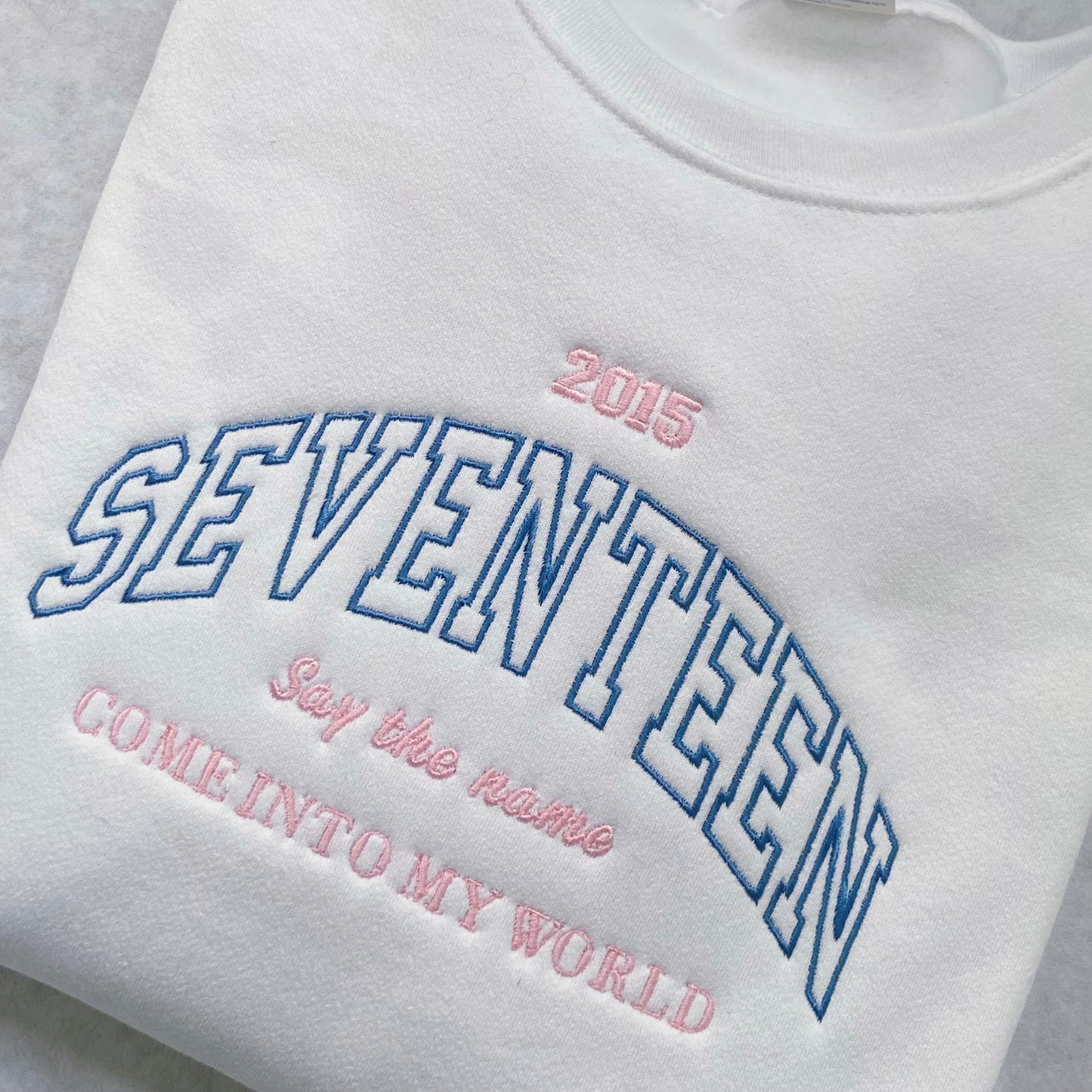 SEVENTEEN 2015 SUDADERA BLANCA BORDADA unisex