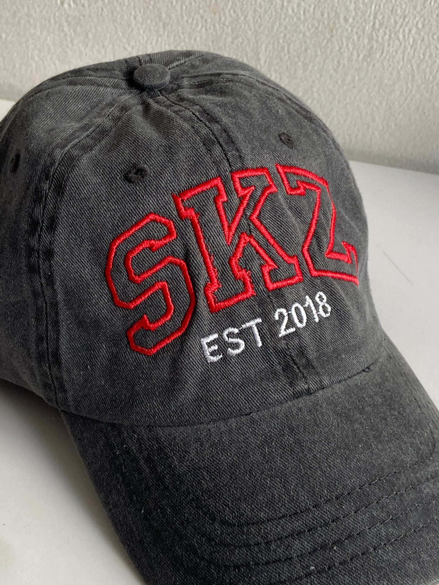 SKZ STRAY KIDS GORRA BORDADA