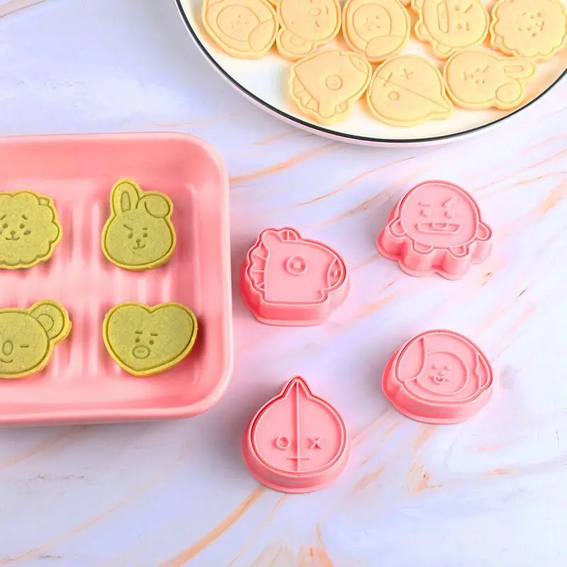 BT21 (6 piezas) MOLDES PARA GALLETAS