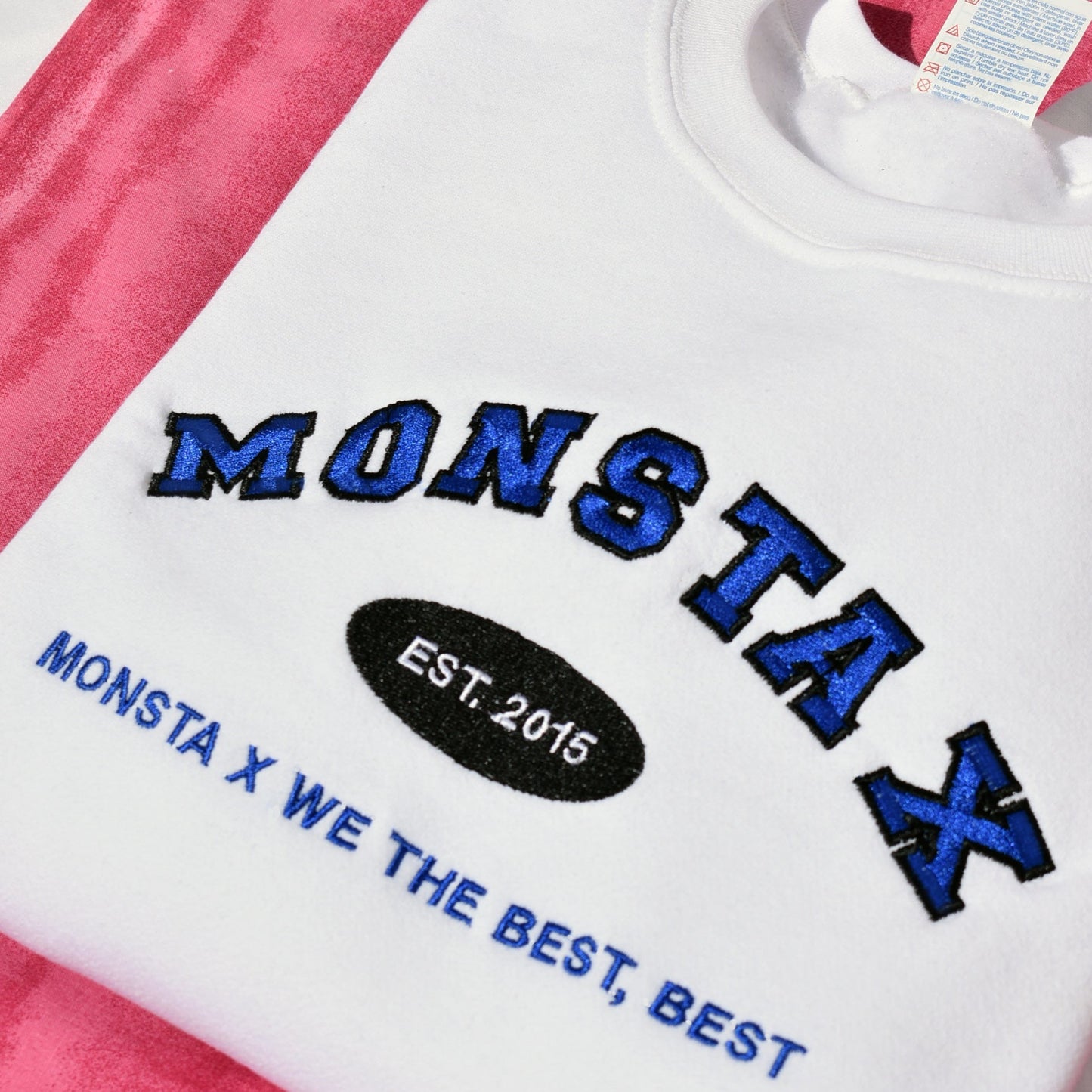 MONSTA X SUDADERA BORDADA