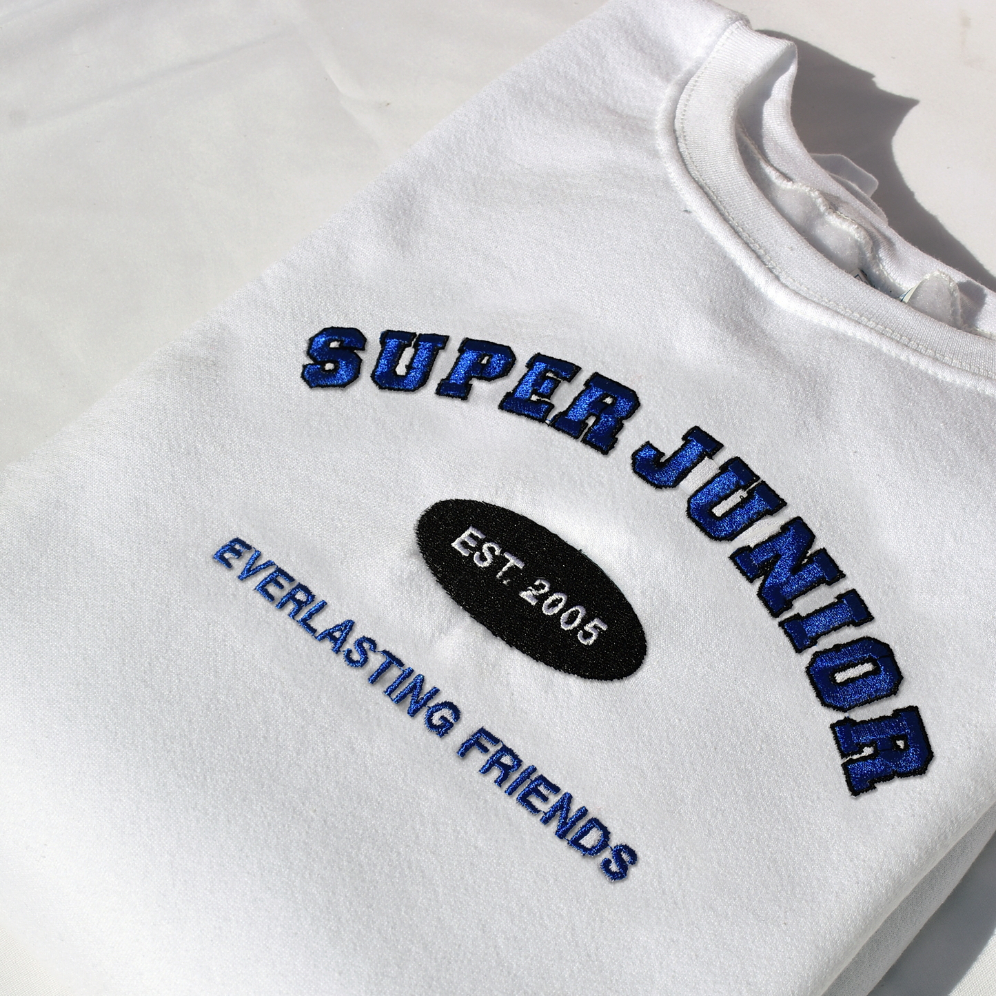 SUPER JUNIOR SUDADERA BORDADA