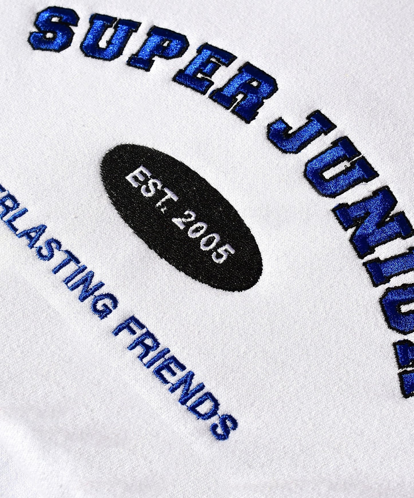 SUPER JUNIOR SUDADERA BORDADA