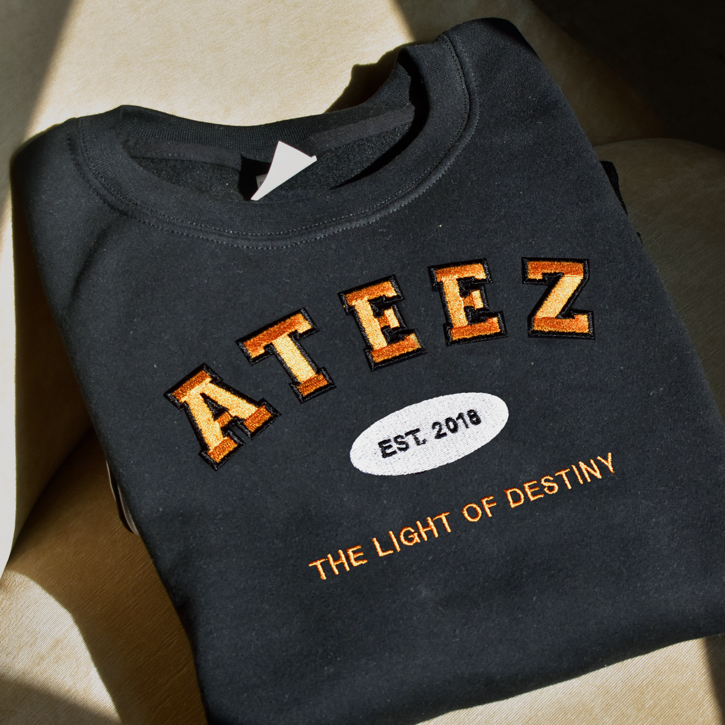 ATEEZ SUDADERA BORDADA